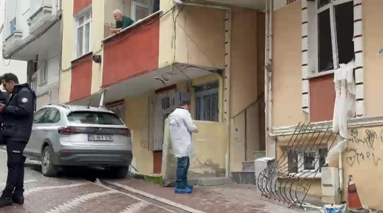 Esenyurtta bir dairede patlama Çok gürültülü bir ses duyduk