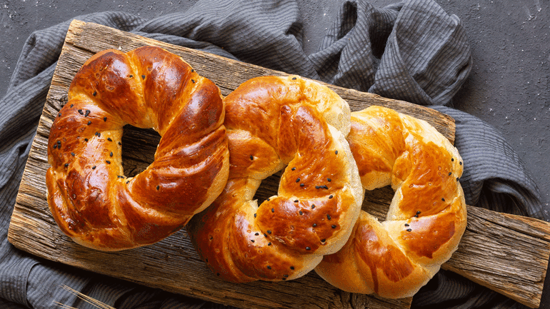 Evde kahvaltı sofrası için pratik ve doyurucu tarifler