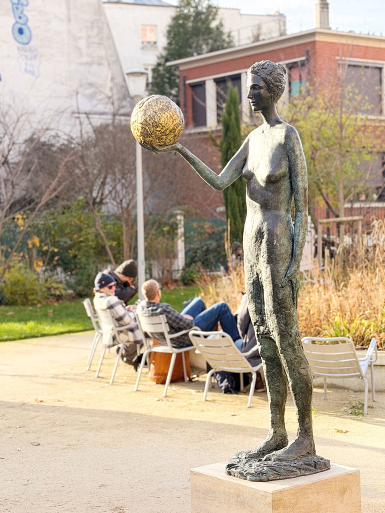 Heykelleri Paris’te sergilenen Cem Sağbil: Sanat artık Doğu’dan yükseliyor