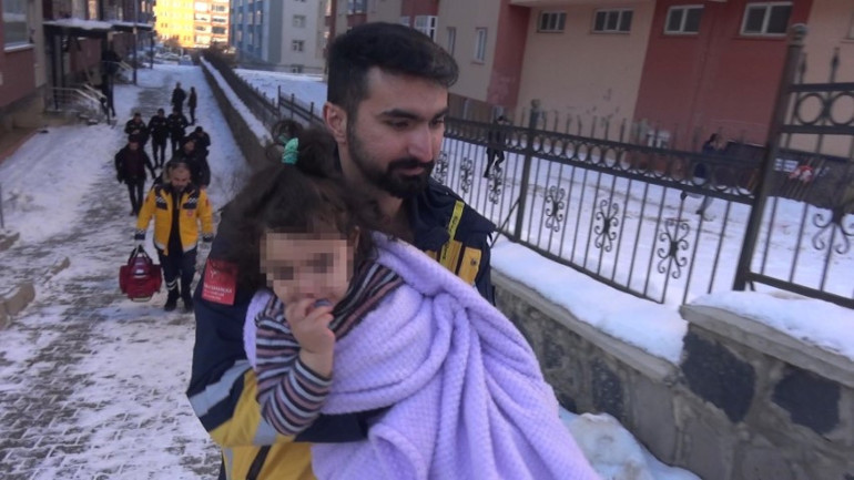 Evde tek başına buldular