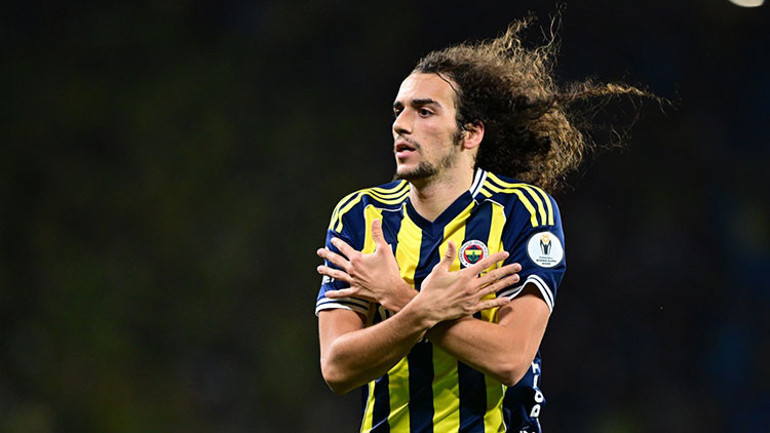 Fenerbahçede başarının mimarı Tedesco: Mütevazılığını korudu, eserini gerdi planda seyretti