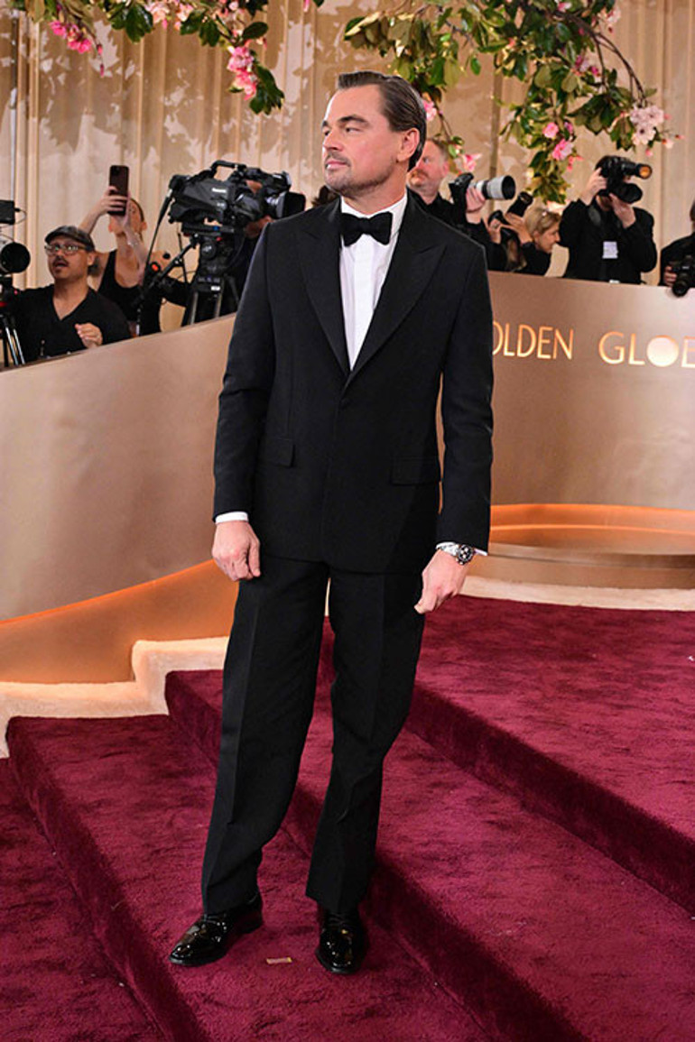 Yeni gelin kırmızı halıda: Gösterişli düğünden sonra ilk kez