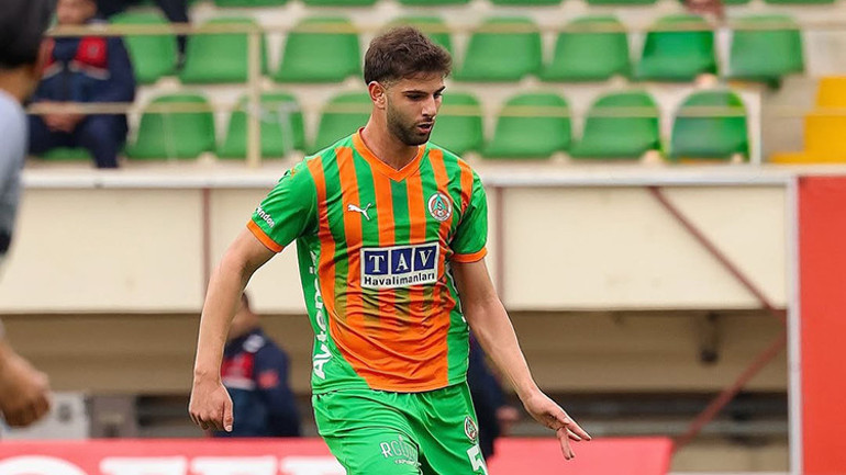 Trabzonspor Süper Lig’in iki yıldızı için harekete geçti