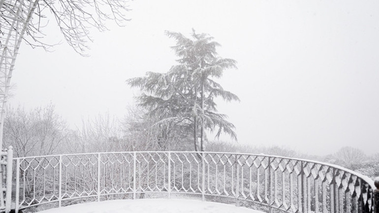 Meteorolojiden 41 il için sarı kodlu hava durumu uyarısı İstanbulda kar yağışı etkili oluyor... Prof. Dr. Şen: Kritik 24 saate girdik