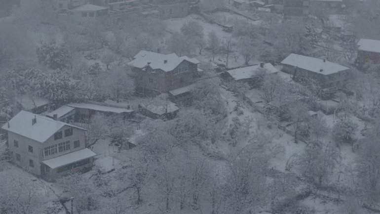 Meteorolojiden 41 il için sarı kodlu hava durumu uyarısı İstanbulda kar yağışı etkili oluyor... Prof. Dr. Şen: Kritik 24 saate girdik