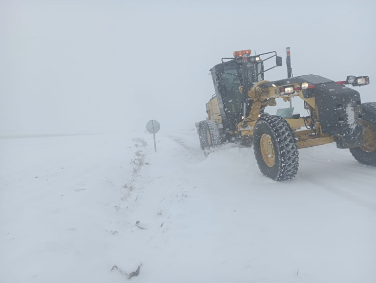 Meteorolojiden 41 il için sarı kodlu hava durumu uyarısı İstanbulda kar yağışı etkili oluyor... Prof. Dr. Şen: Kritik 24 saate girdik