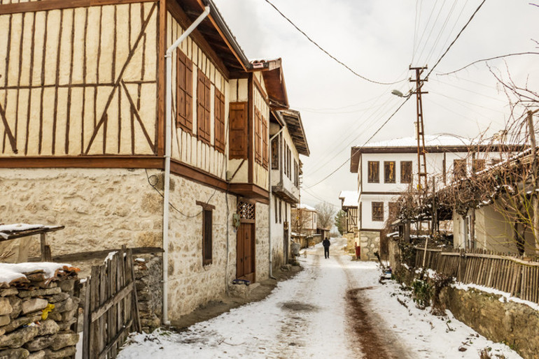 Kışın büyüsüne kapılacağınız 6 köy ve kasaba
