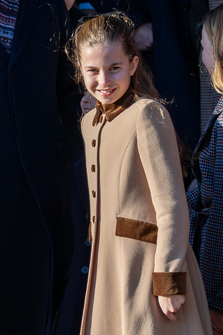 Gerçek bir prenses olarak doğdu... Ama o pırıltılı taçları düğün gününe kadar rüyasında görecek