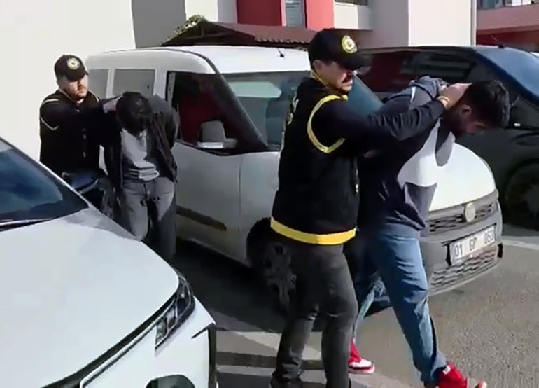 Kargo şubesinde şeytani planla dolandırıcılık Tanıdığa kargolatıp tuzağa düşürdüler