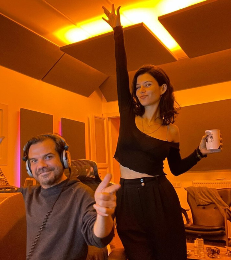 Beren Saatten müzik dünyasına ilk adım