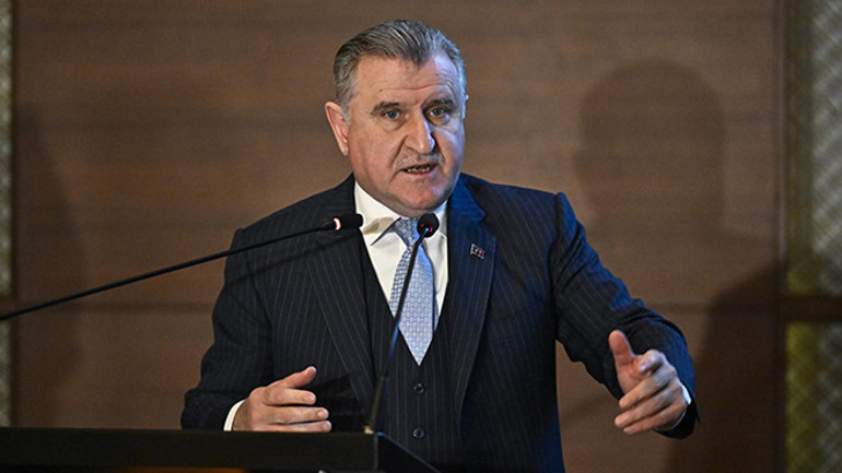 Bakan Bak: Türkiyede bir spor tesisleri devrimi yaşanmaktadır