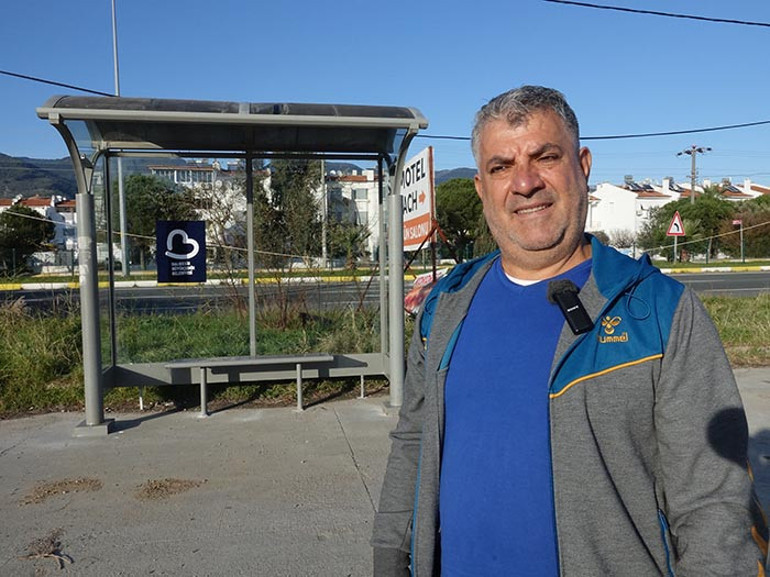  Kara yolu kenarına dikti Kızım haftanın 7 günü yollarda, böyle korunsun istedim