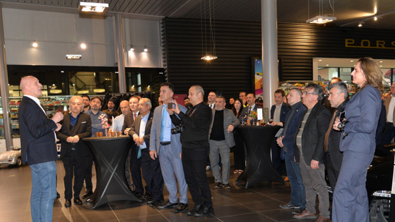 Hollanda’da Türk işverenlerden güç birliği mesajı