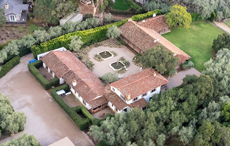 Genç yaşında zengin oldu… Milyonlarını at çiftliğine yatırdı