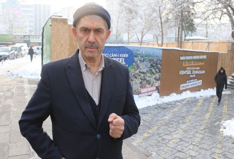 Kentsel dönüşüm çalışmalarında bina enkazı altından 926 yıllık medresenin duvarları çıktı