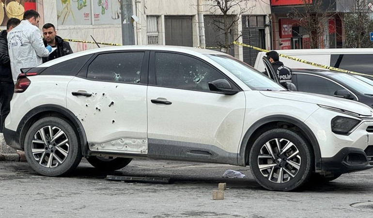 Kağıthanede aracında silahlı saldırıya uğrayan kişi hayatını kaybetti