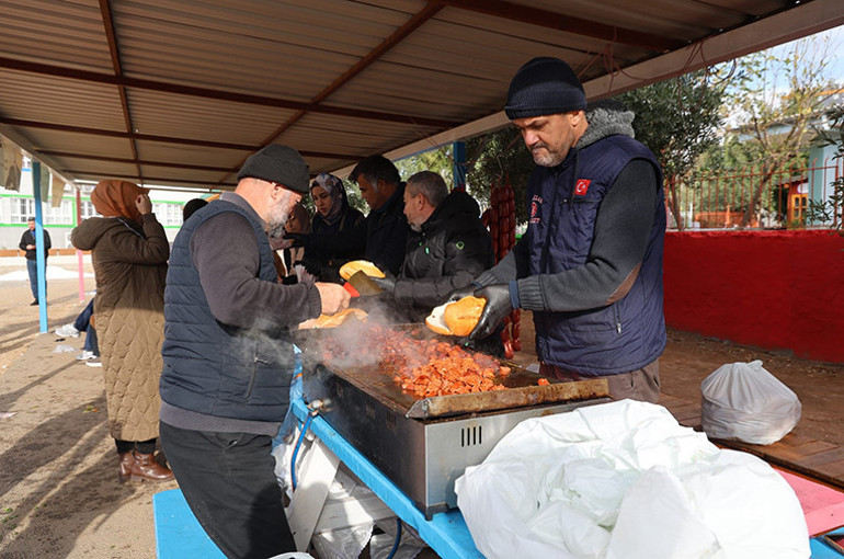 Adana’da kar sevinci