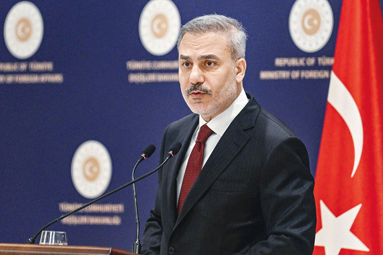  İran’da askeri müdahaleye karşıyız