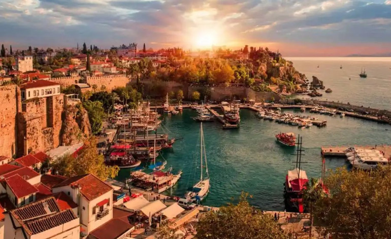 Antalya kültür turizminde rekor yıl: Müze ve ören yerlerinde 2025’te 3,25 milyon ziyaretçi