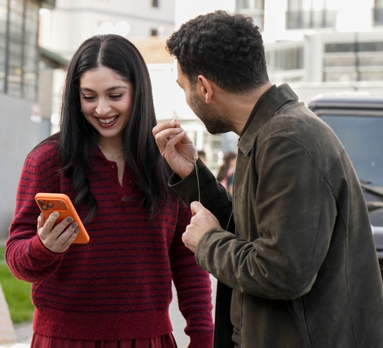 Cumartesi gecelerine damga vuran çift