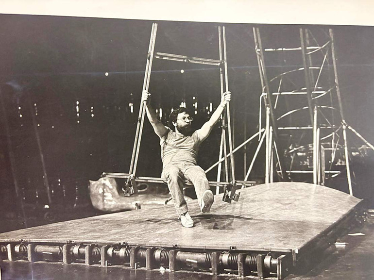 Çok izlenen oyunların yönetmeni Işıl Kasapoğlu: Tiyatro için otomobilimi, TV’mi sattım