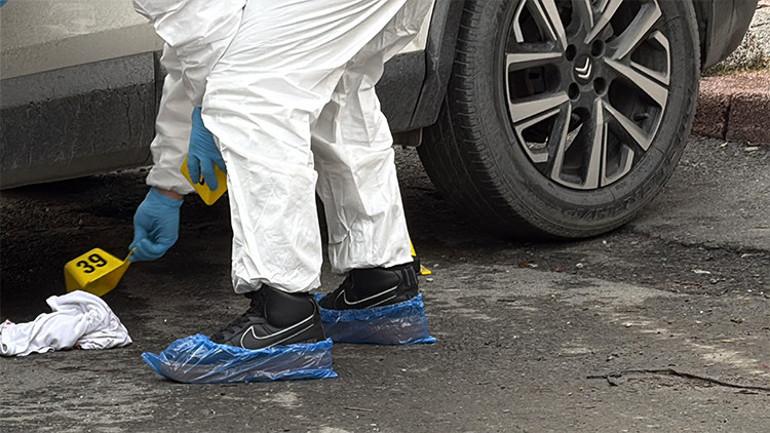  GPS cihazıyla takip edip 9 saat beklemişler