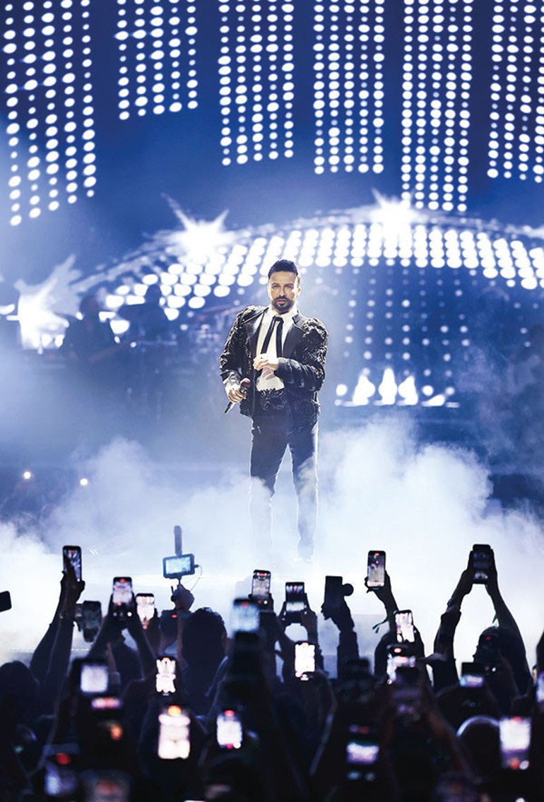 Ünlüler Tarkan’a koştu