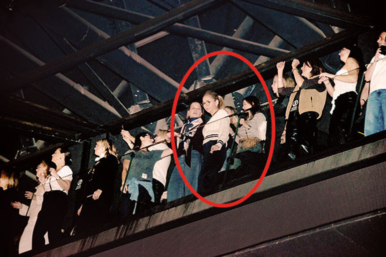 Ünlüler Tarkan’a koştu