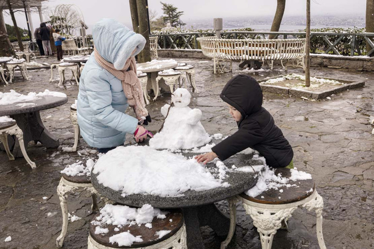 Doğuda kar güneyde güneş