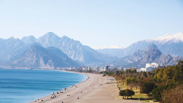 Doğuda kar güneyde güneş