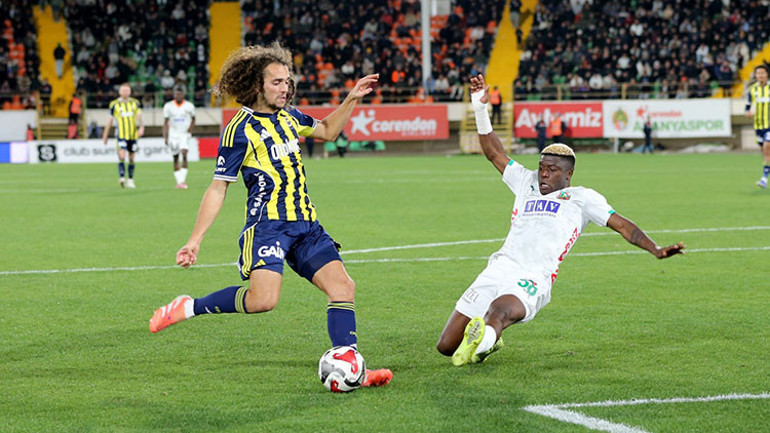 Alanyaspor-Fenerbahçe maçını usta yazarlar değerlendirdi: S.O.S. veriyor