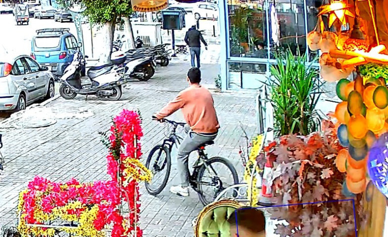 Meğer görünce dayanamamış Kamera görüntüleriyle yakalandı, ifadesi pes dedirtti