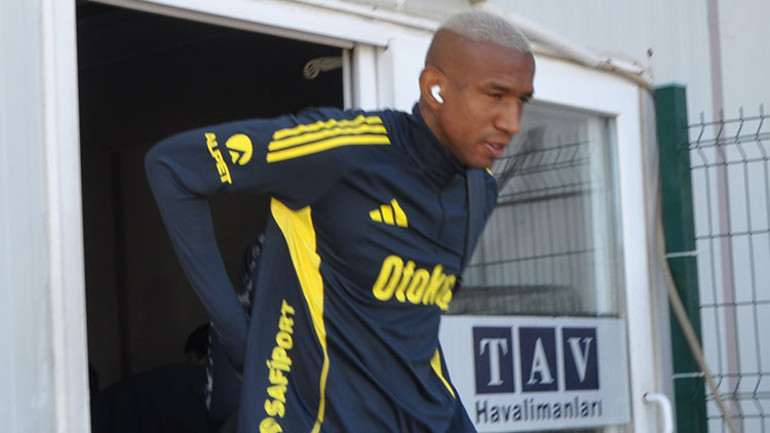 Fenerbahçe kafilesi İstanbula döndü