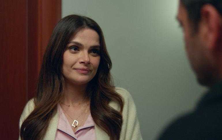 Uzak Şehirde aşk zirvede