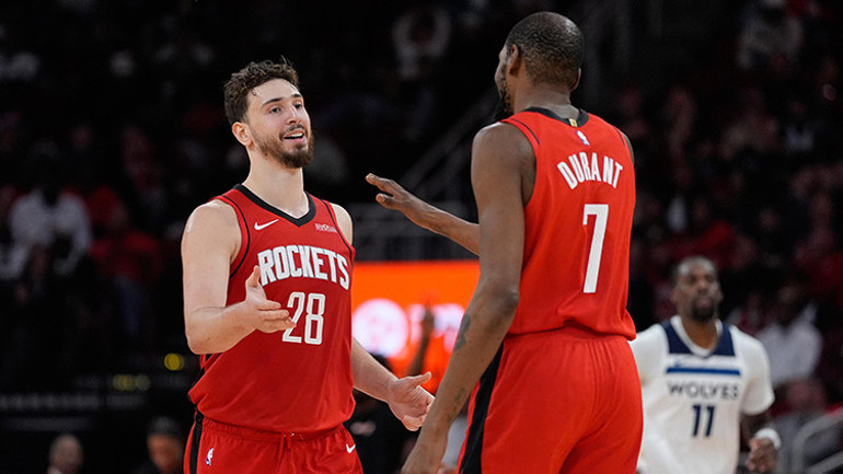 Kevin Durant, NBAde en fazla sayı atan 6. oyuncu oldu