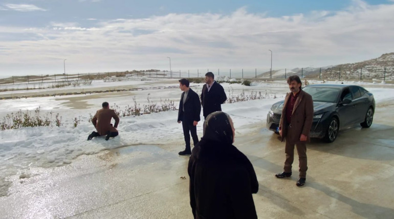 Uzak Şehirin 46. bölümünde neler oldu Çiftlik evinde romantik gece