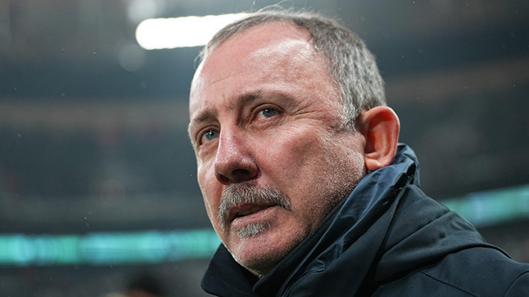  Başkan Serdar Adalı bazı konuları açıklığa kavuşturmak zorunda , Bu takıma kalan 3 haftada 4-5 transfer gerek