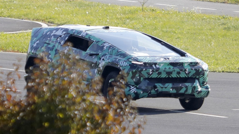 “Suudi Cybertruck” yola çıkmaya hazırlanıyor