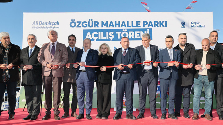 Yüreğir Özgür Park açıldı