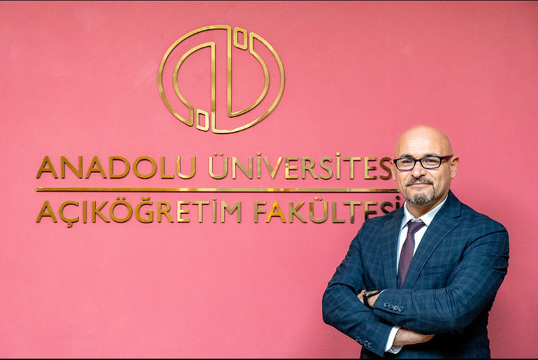 Öğrenciler insan olduğunu kanıtlamak zorunda