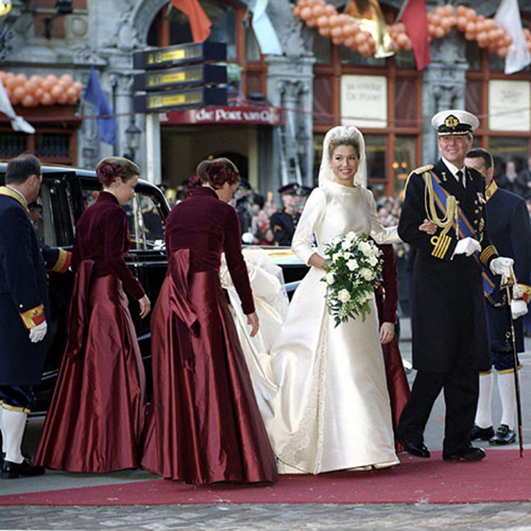  Ünlü gelinler yasta