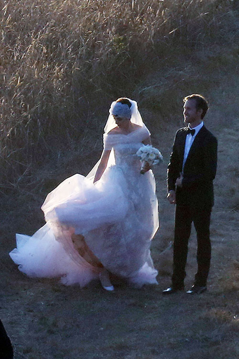  Ünlü gelinler yasta