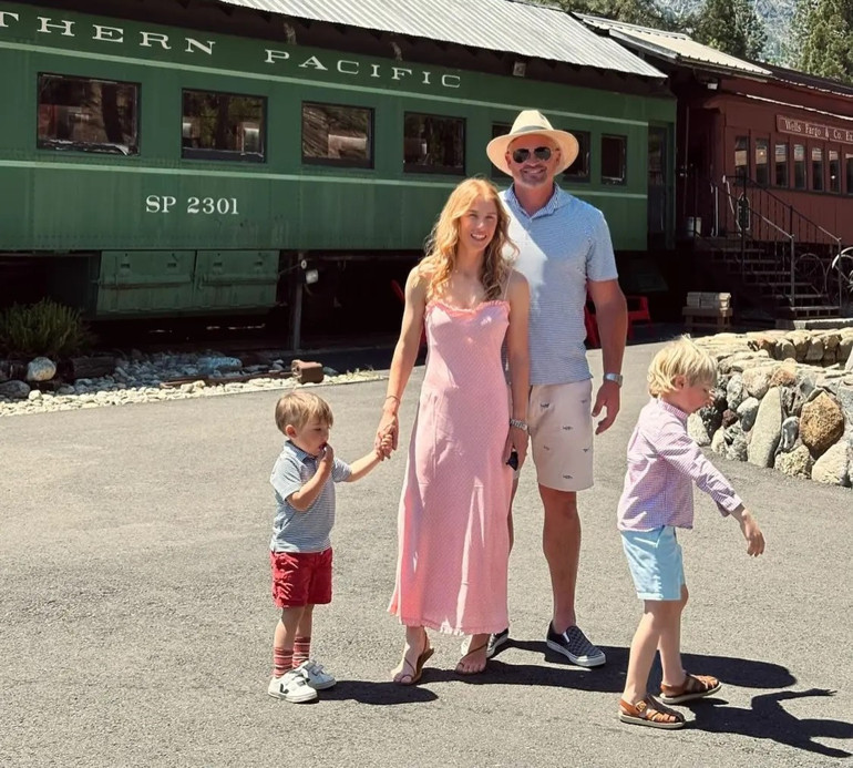 Eski Süpermen kovboy oldu… Şöhretini geride bıraktı çiftliğinde at yetiştiriyor