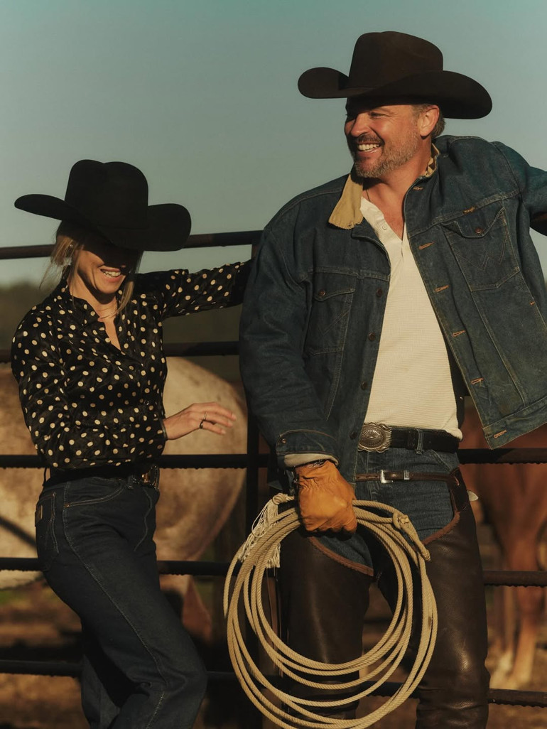 Eski Süpermen kovboy oldu… Şöhretini geride bıraktı çiftliğinde at yetiştiriyor