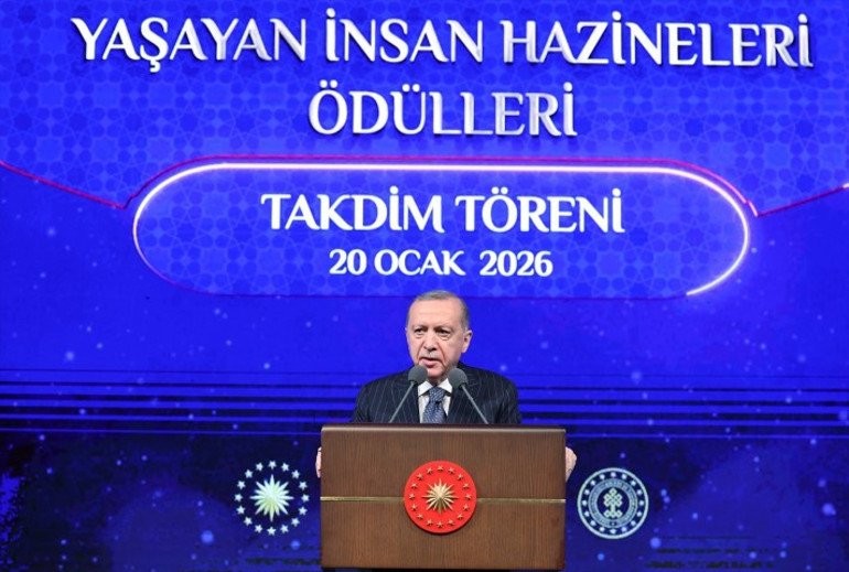 Cumhurbaşkanı Erdoğan: Sanat milli kültürün taşıyıcı kolonu