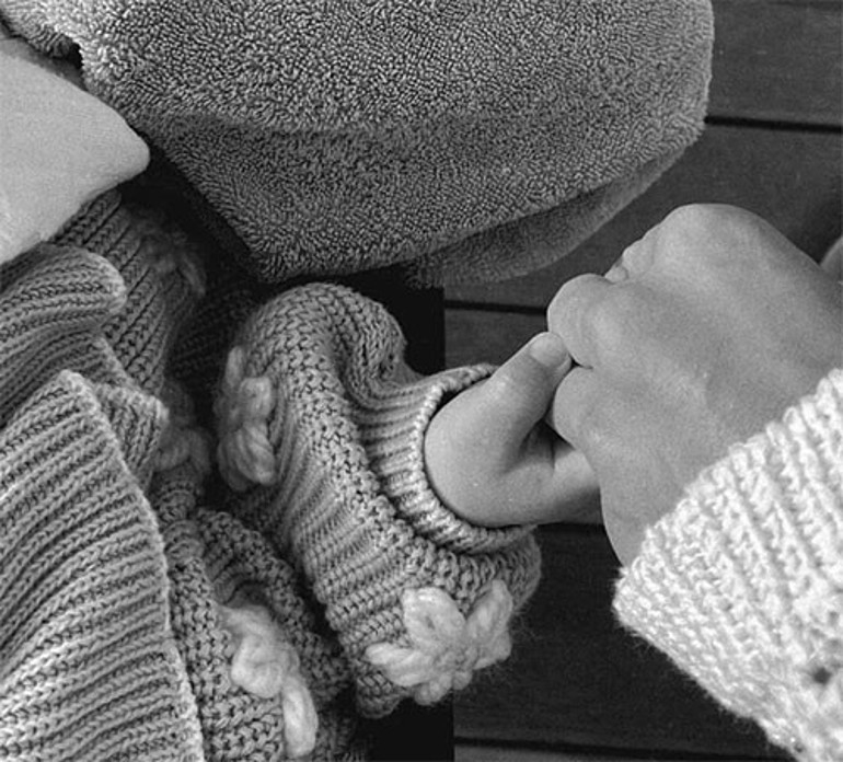 10 yıl süren annelik özlemi böyle bitmişti: Bu küçücük eli, son nefesime kadar asla bırakmam