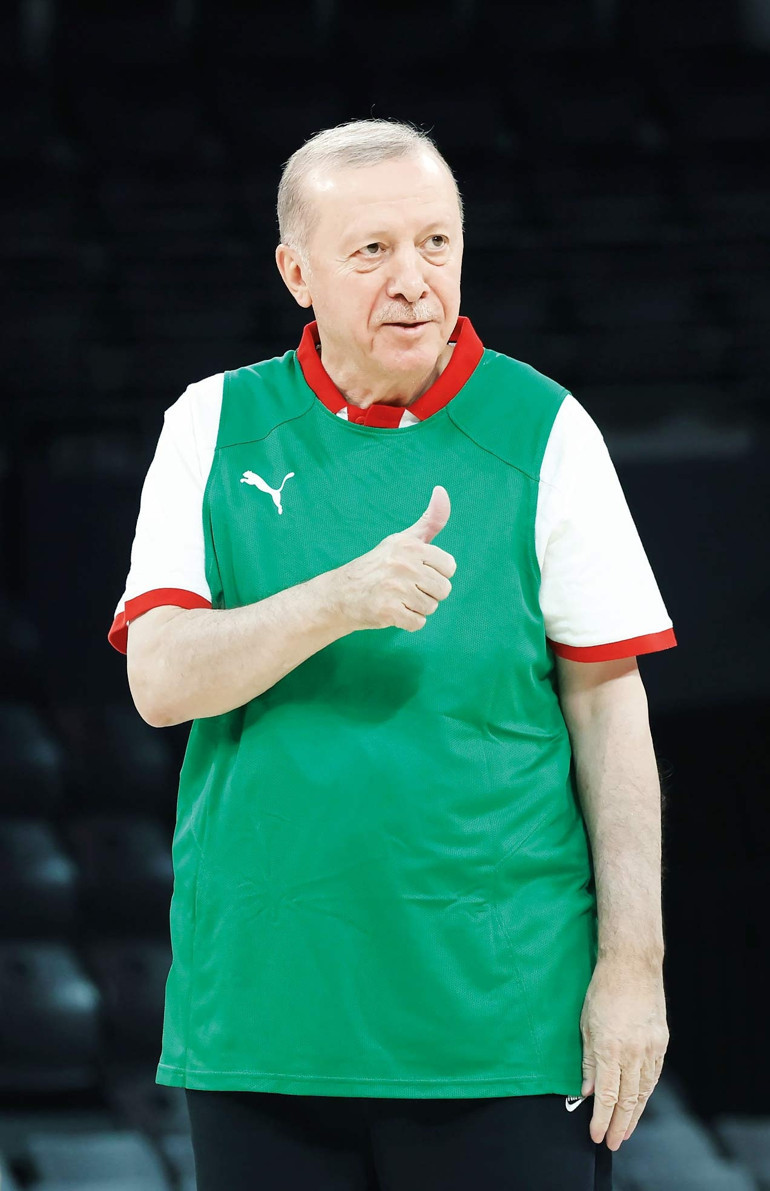 NBA efsanesi O’Neal ile basket