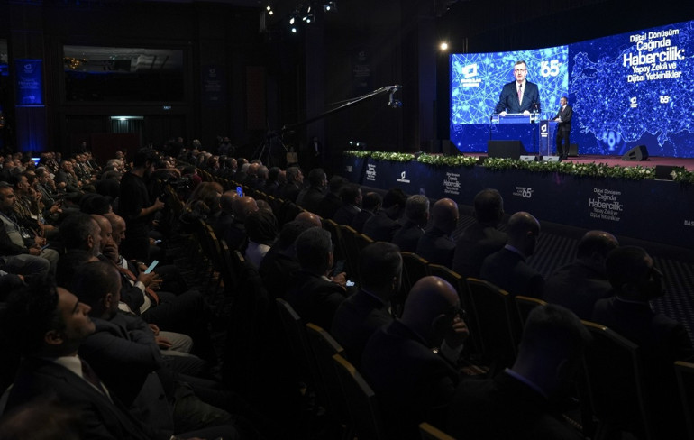 İletişim Başkanı Duran, Dijital Dönüşüm Çağında Habercilik: Yapay Zeka ve Dijital Yetkinlikler Panelinde konuştu