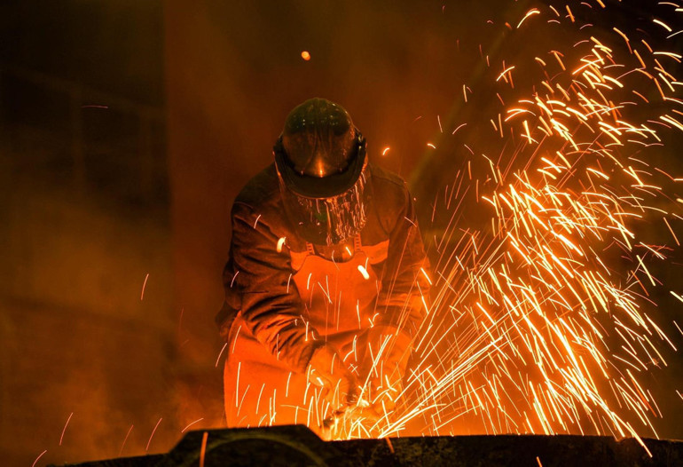 Hedef: Üreten, dönüşen ve geleceği inşa eden sanayi