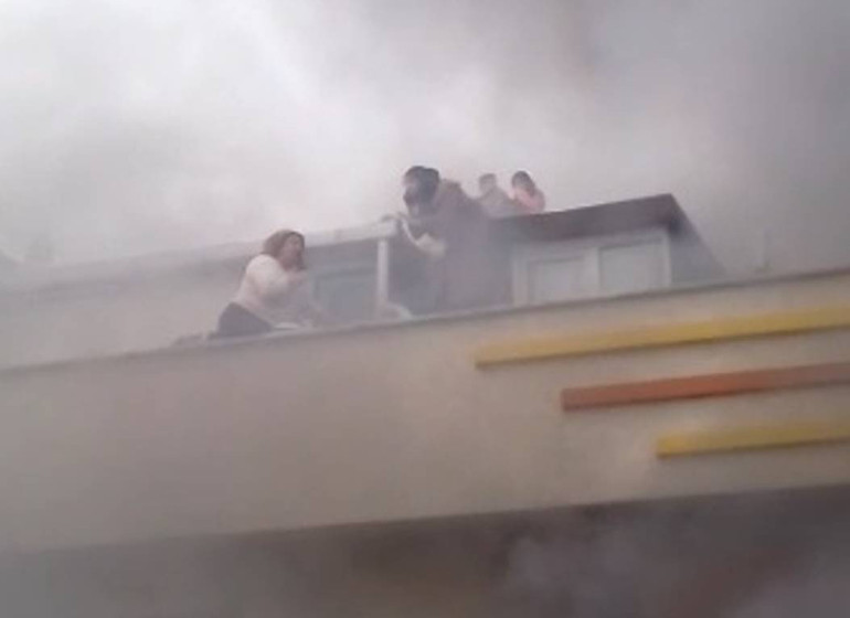  8i çocuk 12 kişi kurtarıldı